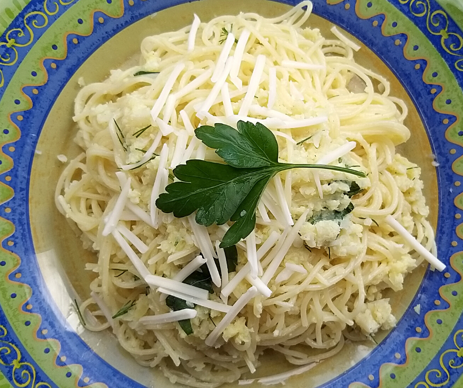 Pasta with Creamy Cauliflower Sauce - Greek Appetite